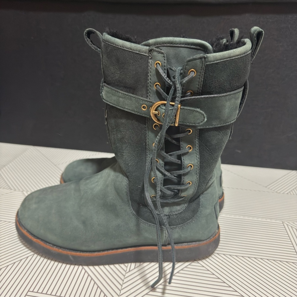 UGG Australia Amelia Boots - Rare Tenney Olive Suede - Size 8